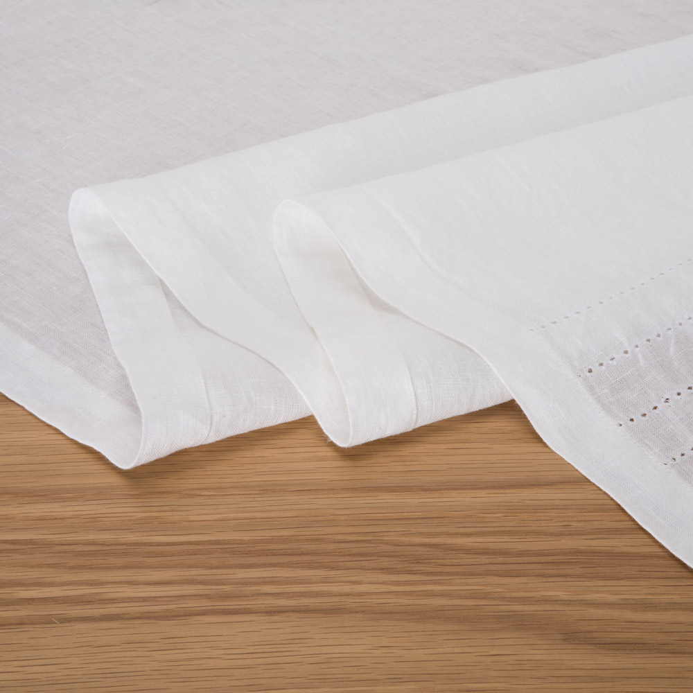 Caminho de mesa AZIKIWE